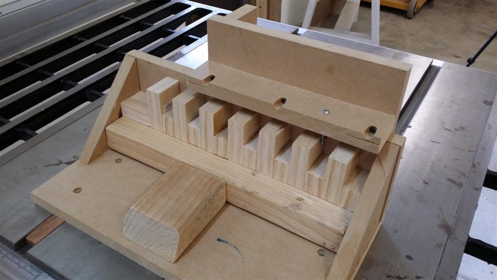 Single Blade Box Joint Jig